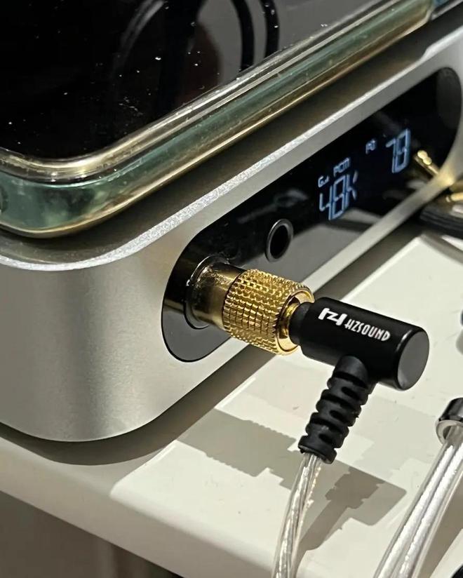 遇发烧友：音质鄙视链背后的消费真相爱游戏app网站手机版当蓝牙音箱遭(图8)